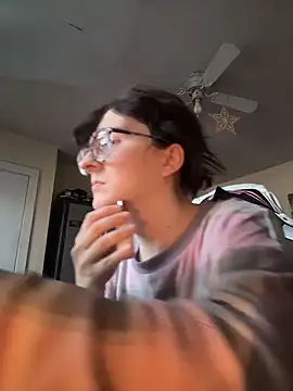 Snapshot of YandereDemon chatting on 16, 11, 2025 YandereDemon online show from 16, 11, 2025