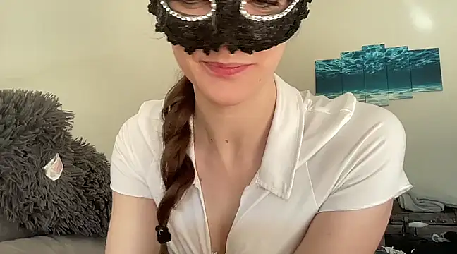 lexihot0000 online show from 6, 2, 2025