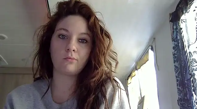 emerieskye20 online show from 2, 2, 2025