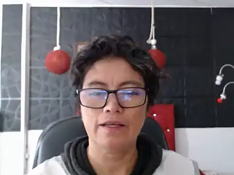 ShaneLeux online show from 26, 9, 2025