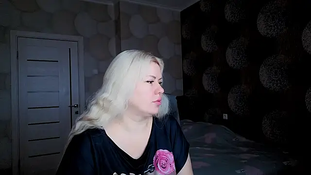 Snapshot of natusik chatting on 12, 3, 2025 natusik online show from 12, 3, 2025