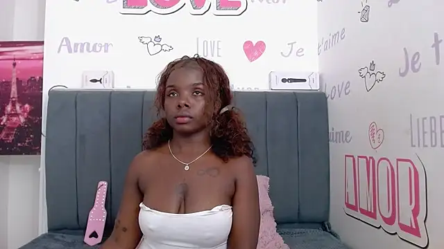 Snapshot of KilyetVera3x chatting on 7, 2, 2025 KilyetVera3x online show from 7, 2, 2025