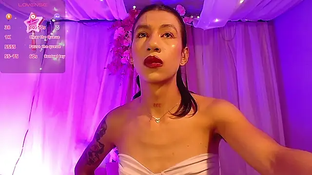 sofiaa grey  online show from 7, 3, 2025