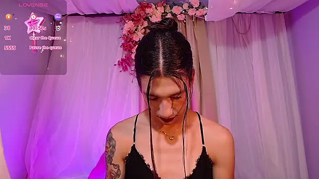 sofiaa grey  online show from 11, 3, 2025