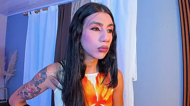 sofiaa grey  online show from 1, 11, 2025