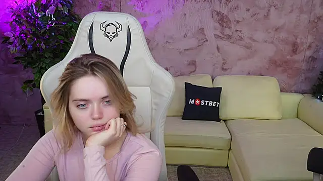 Cassy-Celestial  online show from 11, 1, 2025