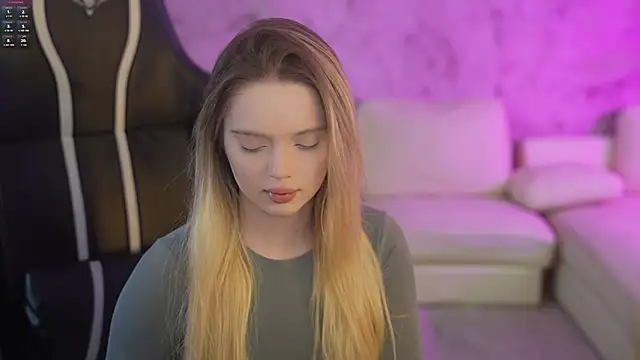 Cassy-Celestial  online show from 17, 10, 2025