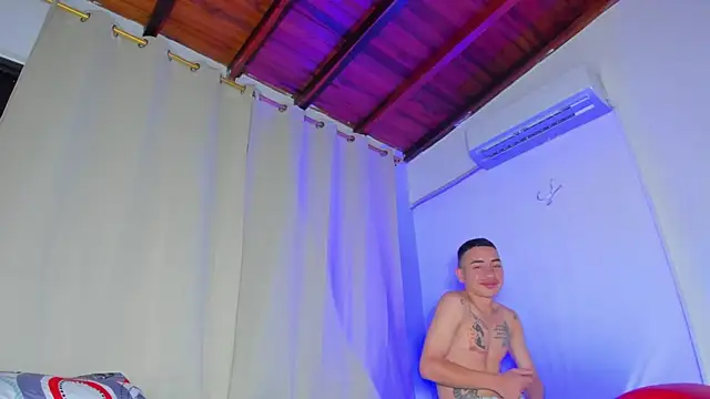 Snapshot of sensual_euphoria chatting on 30, 1, 2025 sensual euphoria online show from 30, 1, 2025