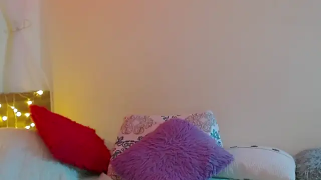 Snapshot of Juliietha_servas chatting on 4, 3, 2025 Juliietha servas online show from 4, 3, 2025