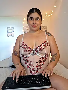 Snapshot of Juliietha_servas chatting on 5, 10, 2025 Juliietha servas online show from 5, 10, 2025