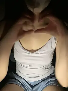 Snapshot of n_n_mao chatting on 12, 10, 2025 n n mao online show from 12, 10, 2025