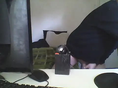 oopsxx online show from 17, 2, 2025