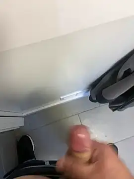 Snapshot of _themask_ chatting on 15, 12, 2024  themask  online show from 15, 12, 2024