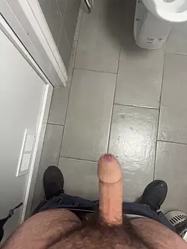 Snapshot of _themask_ chatting on 10, 3, 2025  themask  online show from 10, 3, 2025