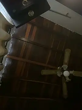 Snapshot of tom_thick chatting on 18, 12, 2024 tom thick online show from 18, 12, 2024