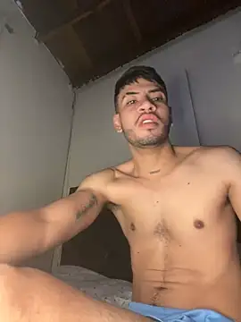 Snapshot of tom_thick chatting on 15, 1, 2025 tom thick online show from 15, 1, 2025