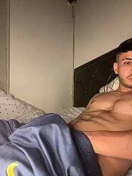 Snapshot of tom_thick chatting on 22, 1, 2025 tom thick online show from 22, 1, 2025