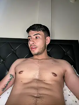 Snapshot of tom_thick chatting on 14, 3, 2025 tom thick online show from 14, 3, 2025