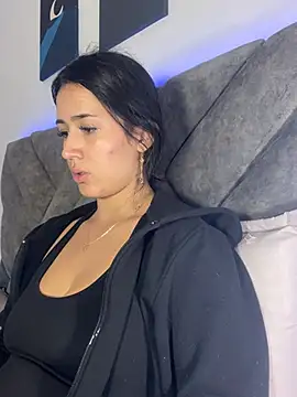 AnithaFigueroa1 online show from 11, 3, 2025