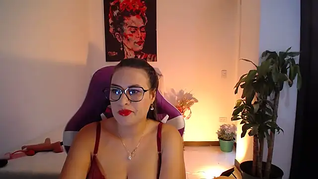 esmeraldaa230 online show from 31, 10, 2025