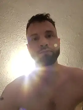 Snapshot of Talenjames4 chatting on 1, 10, 2025 Talenjames4 online show from 1, 10, 2025