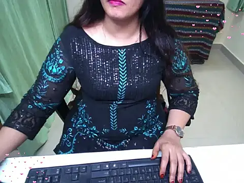 Snapshot of Arushisingh8888 chatting on 7, 10, 2025 Arushisingh8888 online show from 7, 10, 2025