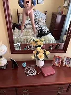 Snapshot of sixincher601 chatting on 4, 1, 2025 sixincher601 online show from 4, 1, 2025