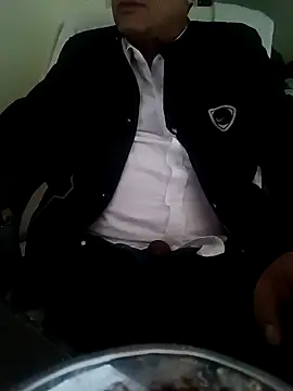 Snapshot of Hot-man39 chatting on 12, 12, 2024 Hot-man39 online show from 12, 12, 2024