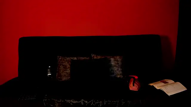Snapshot of Violeta_white_ chatting on 19, 3, 2025 Violeta white online show from 19, 3, 2025
