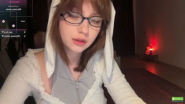 Snapshot of electric_babe chatting on 3, 7, 2026 electric babe online show from 3, 7, 2026