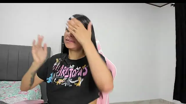 Snapshot of _elektrah chatting on 16, 2, 2025  elektrah online show from 16, 2, 2025