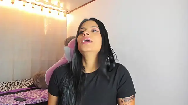 Snapshot of _elektrah chatting on 12, 9, 2025  elektrah online show from 12, 9, 2025