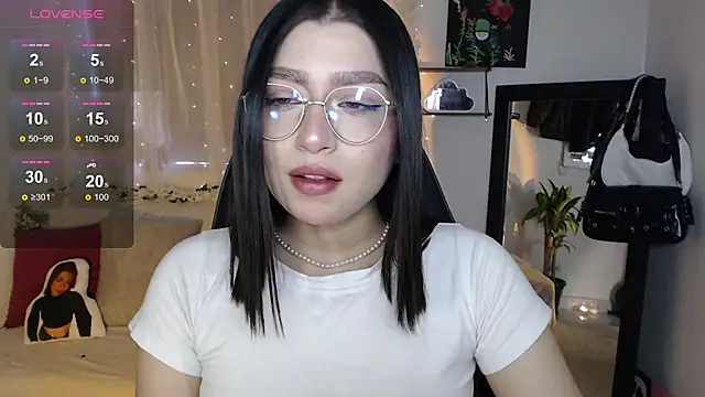 mily thomson b  online show from 27, 9, 2025