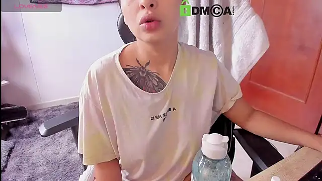 Snapshot of sweetcoralinee chatting on 25, 11, 2025 sweetcoralinee online show from 25, 11, 2025