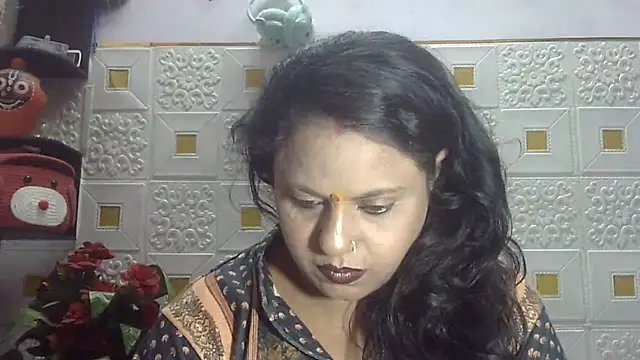 Sexy komolika online show from 4, 3, 2025