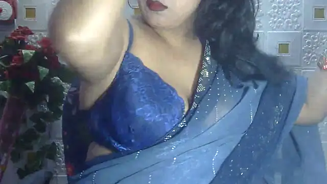 Sexy komolika online show from 6, 3, 2025