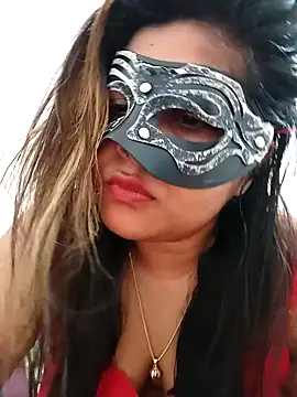 littlequeen77 online show from 10, 2, 2025