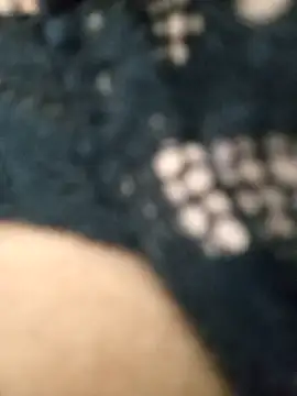 littlequeen77 online show from 24, 2, 2025