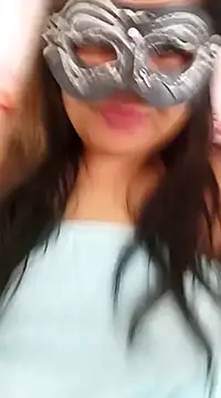 littlequeen77 online show from 27, 2, 2025