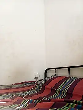 littlequeen77 online show from 7, 3, 2025