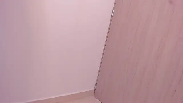 anahammerle online show from 5, 1, 2025