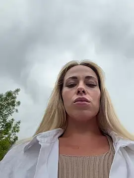 streetdoll online show from 30, 7, 2026