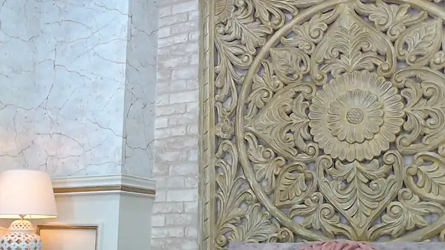 ThaniaJones online show from 22, 3, 2026