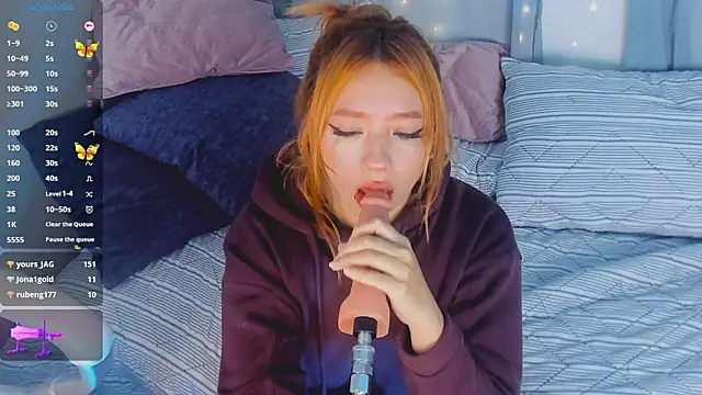 Snapshot of Kloe_Raize chatting on 21, 1, 2025 Kloe Raize online show from 21, 1, 2025