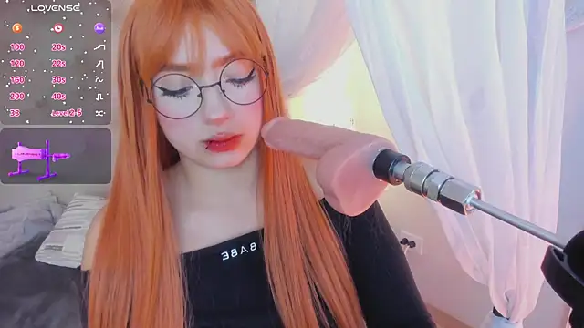 Snapshot of Kloe_Raize chatting on 25, 10, 2025 Kloe Raize online show from 25, 10, 2025