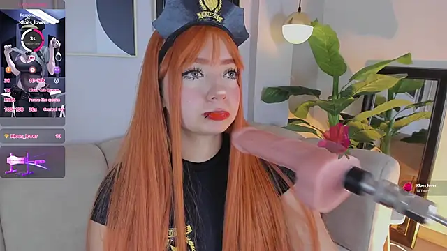 Snapshot of Kloe_Raize chatting on 29, 10, 2025 Kloe Raize online show from 29, 10, 2025