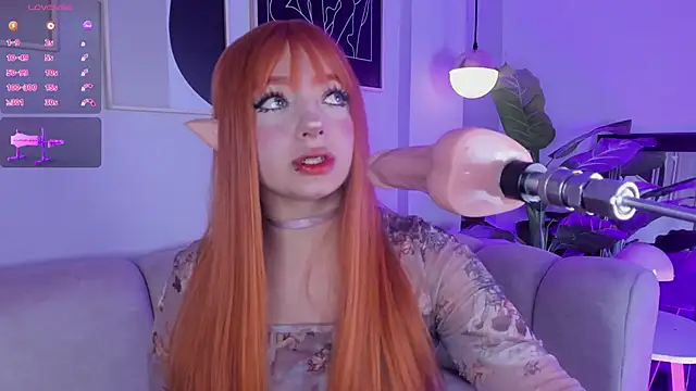 Snapshot of Kloe_Raize chatting on 7, 11, 2025 Kloe Raize online show from 7, 11, 2025