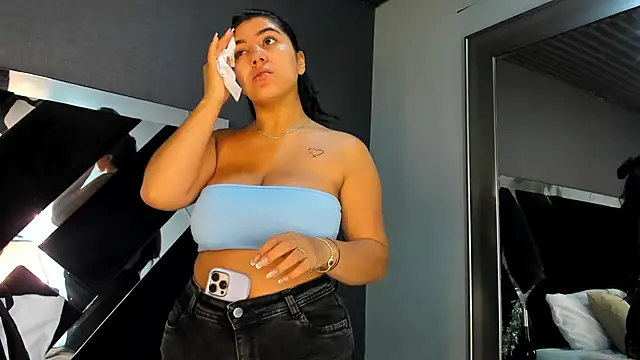 PaulinaDuarte online show from 26, 11, 2025