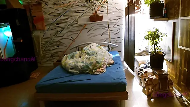 Snapshot of BongChannel chatting on 2, 1, 2025 BongChannel online show from 2, 1, 2025