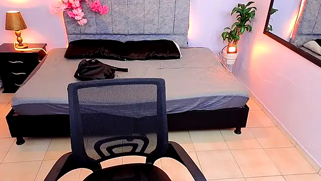 Snapshot of Lana_stone_ chatting on 4, 10, 2025 Lana stone online show from 4, 10, 2025